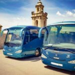 autocares-azahar-buses-parqueados